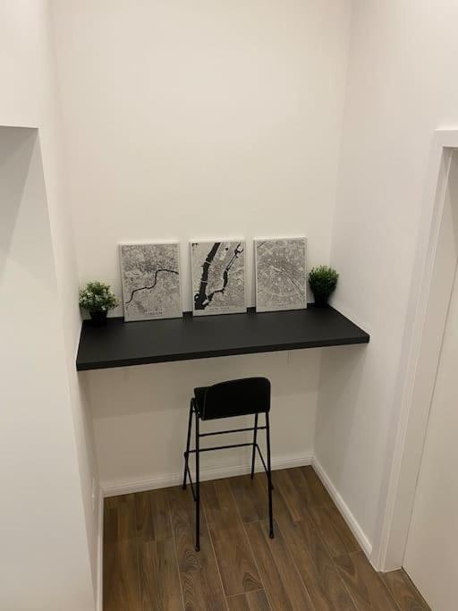 Luxurious Apartment In The Centre Of Вена Экстерьер фото