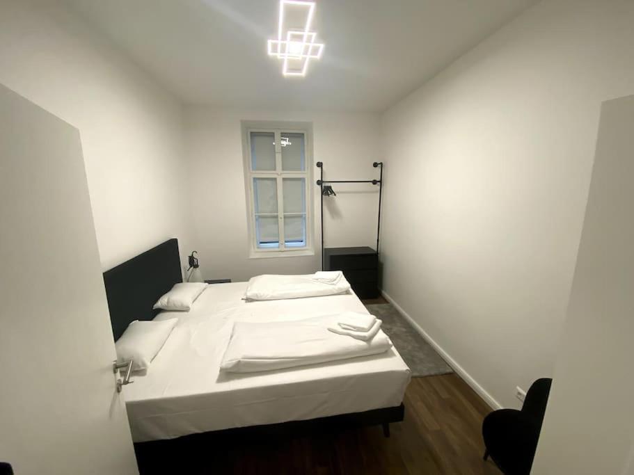 Luxurious Apartment In The Centre Of Вена Экстерьер фото